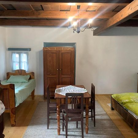 Hotel Biro Vendeghaz à Sòvàrad Extérieur photo